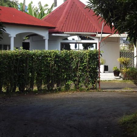 Hotel La Grillade Moroni Ngoại thất bức ảnh