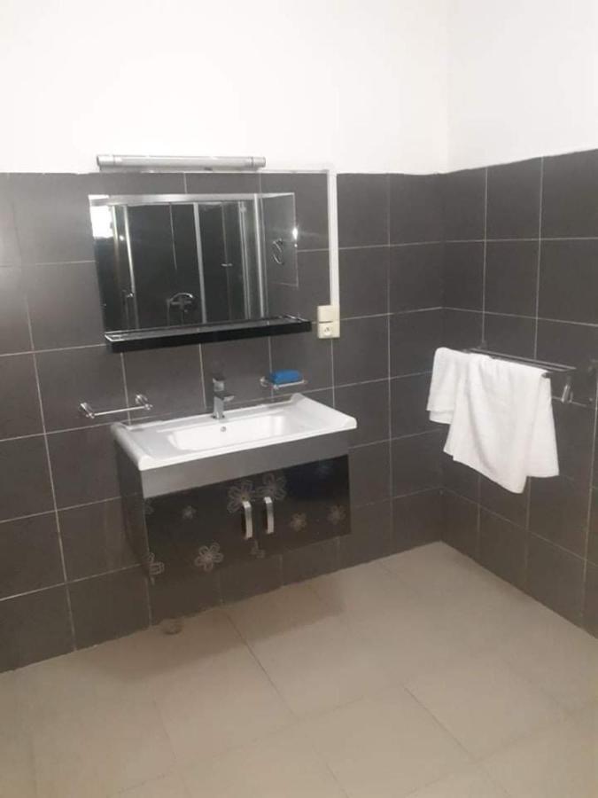 Hotel La Grillade Moroni Ngoại thất bức ảnh