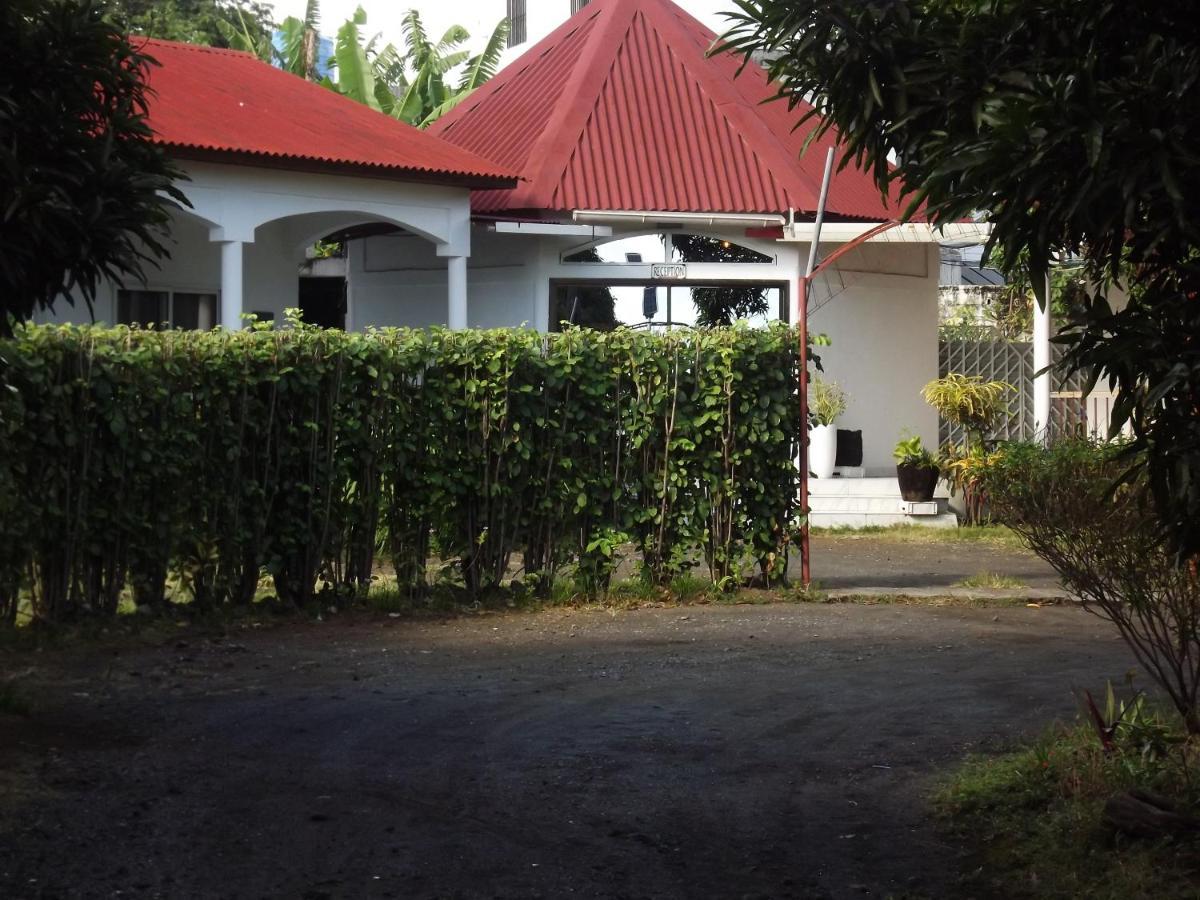 Hotel La Grillade Moroni Ngoại thất bức ảnh