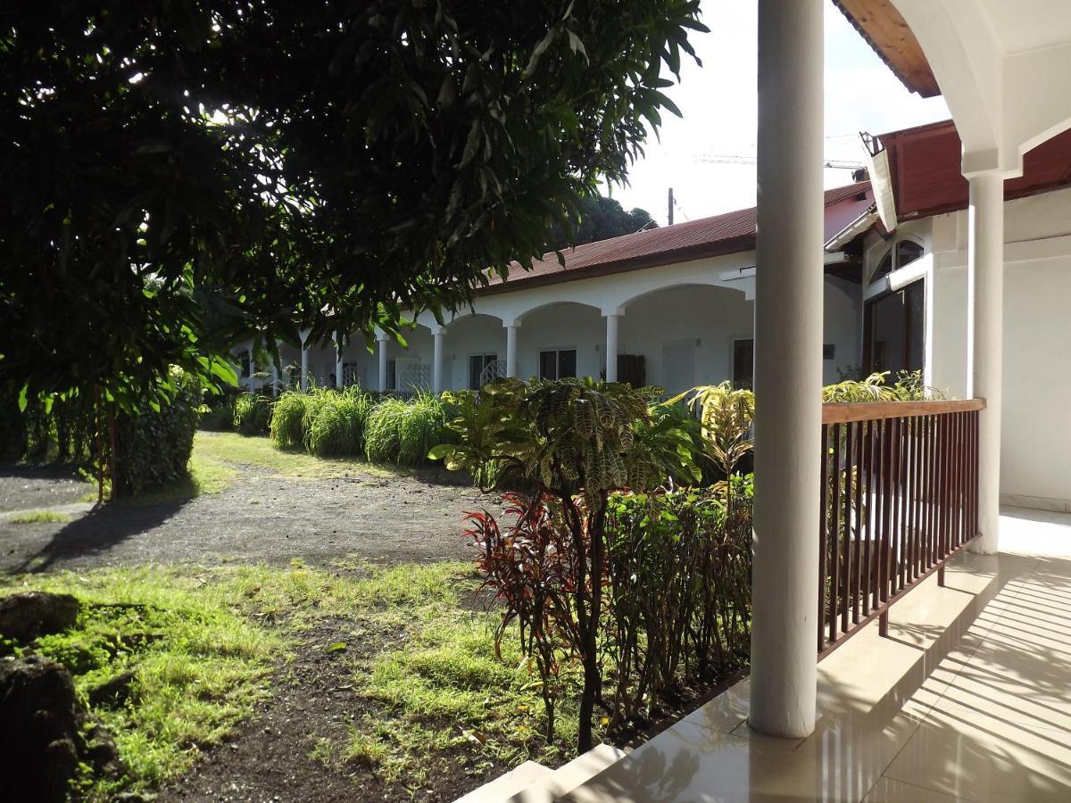 Hotel La Grillade Moroni Ngoại thất bức ảnh